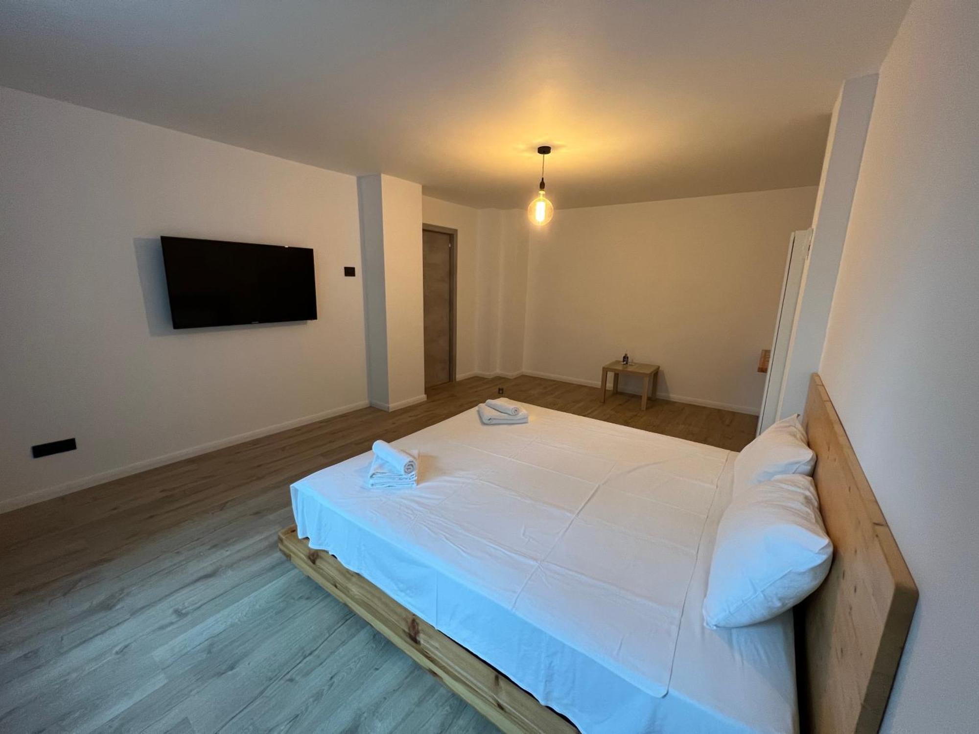 Ella Apart Apartment Constanta Exterior photo